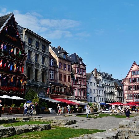 Le Donjon De Rouen Apartment ภายนอก รูปภาพ